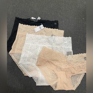 Aerie High Waisted lace boybrief pack of 3 and 1 lace boybrief sold together